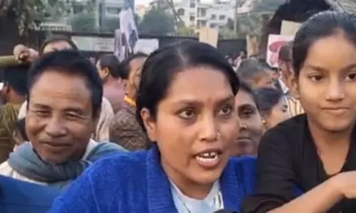 BJP कार्यकर्ताओं ने गुवाहाटी में पीएम मोदी का स्वागत किया