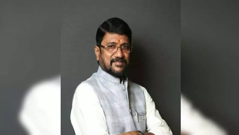 मुंबई महानगर पालिका चुनाव के बीच उद्धव ठाकरे को झटका, पूर्व विधायक भाजपा में होंगे शामिल मुंबई महानगर पालिका चुनाव के बीच उद्धव ठाकरे को झटका, पूर्व विधायक भाजपा में होंगे शामिल
