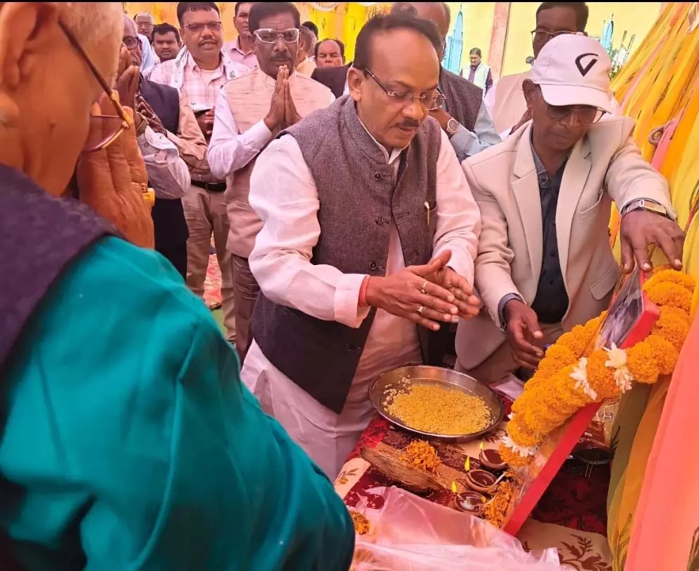 अखिल भारतीय हल्बा-हल्बी आदिवासी समाज की प्रथम राष्ट्रीय महासभा की बैठक हुई अखिल भारतीय हल्बा-हल्बी आदिवासी समाज की प्रथम राष्ट्रीय महासभा की बैठक हुई