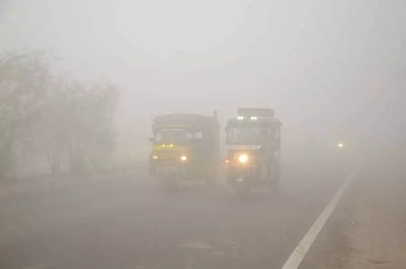 Punjab, हरियाणा में कड़ाके की ठंड पड़ रही है Punjab, हरियाणा में कड़ाके की ठंड पड़ रही है