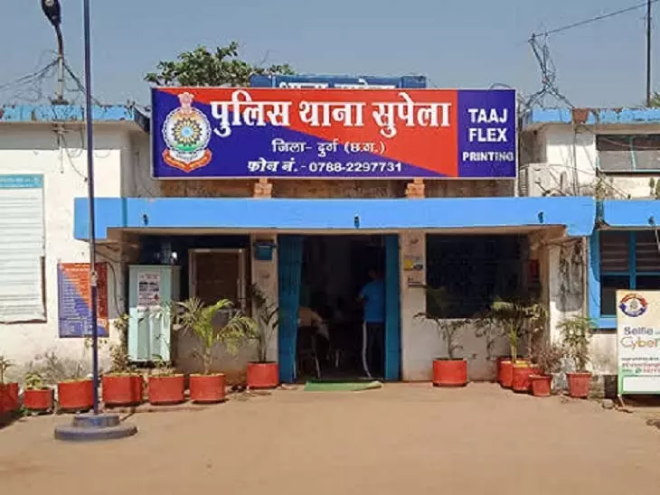 उद्योगपति का नौकर गिरफ्तार, ब्रीफकेस से चुराया था 2 लाख रूपए उद्योगपति का नौकर गिरफ्तार, ब्रीफकेस से चुराया था 2 लाख रूपए