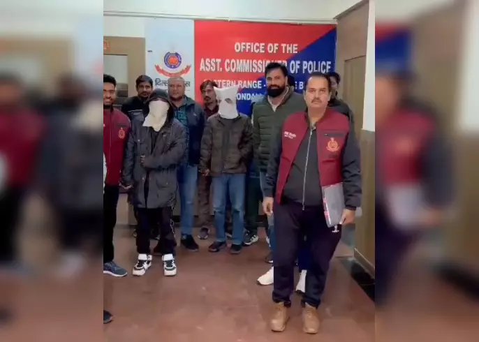 चल रहे अंतरराज्यीय चरस सप्लाई नेटवर्क का भंडाफोड़, चार तस्कर गिरफ्तार चल रहे अंतरराज्यीय चरस सप्लाई नेटवर्क का भंडाफोड़, चार तस्कर गिरफ्तार