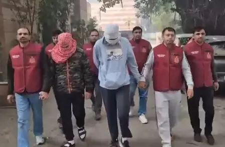 सक्रिय ड्रग सिंडिकेट पर पुलिस की बड़ी कार्रवाई, दो सगे भाई गिरफ्तार सक्रिय ड्रग सिंडिकेट पर पुलिस की बड़ी कार्रवाई, दो सगे भाई गिरफ्तार