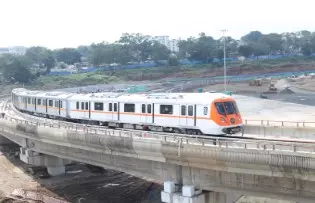 Bhopal मेट्रो को ग्रीन सिग्नल, ऑरेंज लाइन को कमर्शियल ऑपरेशन की मंजूरी Bhopal मेट्रो को ग्रीन सिग्नल, ऑरेंज लाइन को कमर्शियल ऑपरेशन की मंजूरी