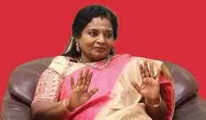 तमिलिसाई ने फर्जी मतदाताओं को लेकर DMK पर निशाना साधा। तमिलिसाई ने फर्जी मतदाताओं को लेकर DMK पर निशाना साधा।