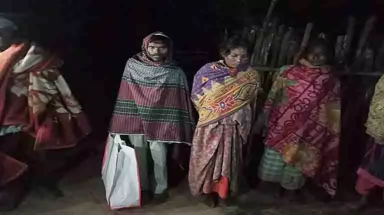 Jharkhand में अस्पताल की लापरवाही, शिशु का शव प्लास्टिक बैग में ले जाना पड़ा Jharkhand में अस्पताल की लापरवाही, शिशु का शव प्लास्टिक बैग में ले जाना पड़ा