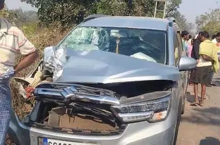 दामाद सास और साली सड़क हादसे का शिकार, एक की मौत दामाद सास और साली सड़क हादसे का शिकार, एक की मौत