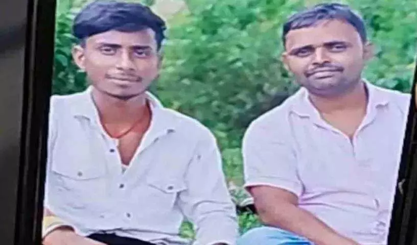 Jharkhand में कॉलेज स्टूडेंट्स को किस करने के लिए मजबूर किया गया और ब्लैकमेल किया गया Jharkhand में कॉलेज स्टूडेंट्स को किस करने के लिए मजबूर किया गया और ब्लैकमेल किया गया
