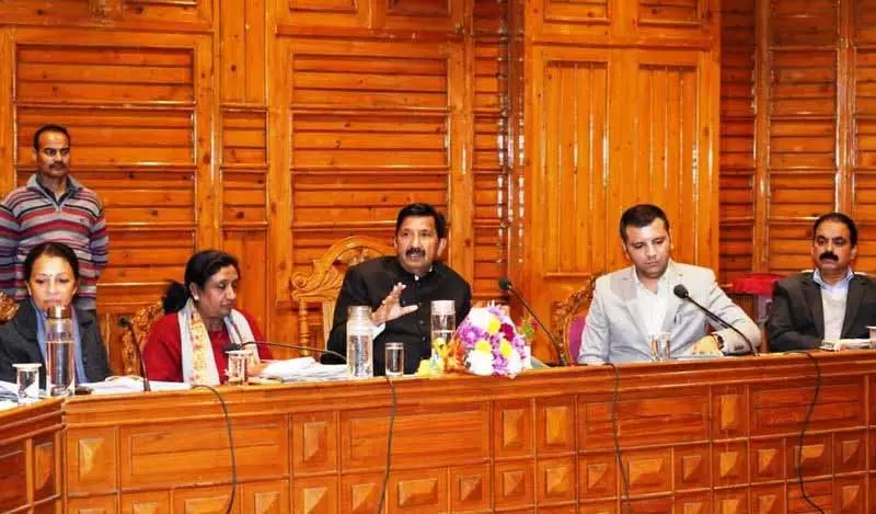 Deputy CM ने जल आपूर्ति, सिंचाई परियोजनाओं की प्रगति की समीक्षा की Deputy CM ने जल आपूर्ति, सिंचाई परियोजनाओं की प्रगति की समीक्षा की