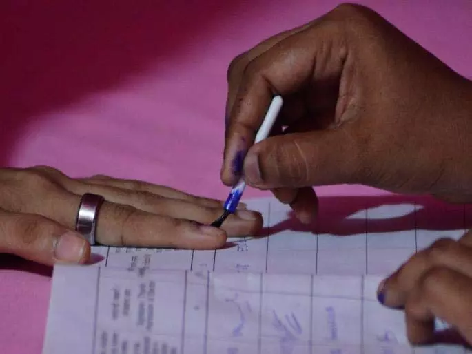नगर परिषदों और पंचायतों के लिए Vote की गिनती कल होगी नगर परिषदों और पंचायतों के लिए Vote की गिनती कल होगी