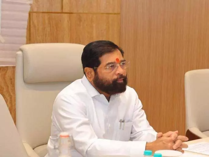 Pune में शिंदे ग्रुप से 200 कर्मचारियों ने इस्तीफा दिया, धंगेकर से जुड़े Pune में शिंदे ग्रुप से 200 कर्मचारियों ने इस्तीफा दिया, धंगेकर से जुड़े