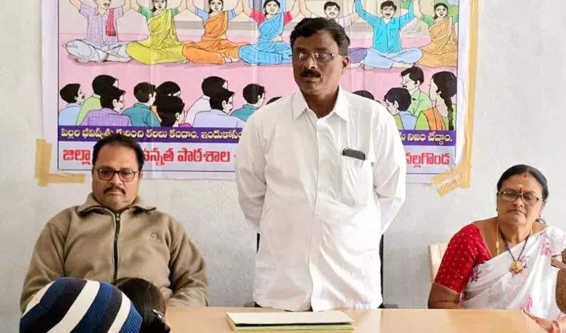 विद्यार्थियों को पौष्टिक भोजन करना चाहिए: MEO अंबाती अंजैया विद्यार्थियों को पौष्टिक भोजन करना चाहिए: MEO अंबाती अंजैया