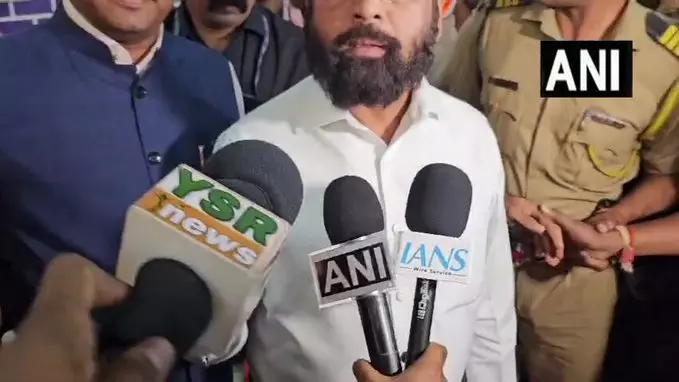 ठाणे में उपमुख्यमंत्री एकनाथ शिंदे का बड़ा दावा, बोले– नगर पालिका चुनाव में भी महायुती की जीत तय ठाणे में उपमुख्यमंत्री एकनाथ शिंदे का बड़ा दावा, बोले– नगर पालिका चुनाव में भी महायुती की जीत तय