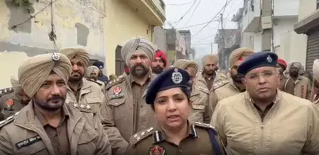 पुलिस का नशा रोधी अभियान: मोगा में कासो ऑपरेशन, 53 तस्कर गिरफ्तार, हेरोइन बरामद पुलिस का नशा रोधी अभियान: मोगा में कासो ऑपरेशन, 53 तस्कर गिरफ्तार, हेरोइन बरामद