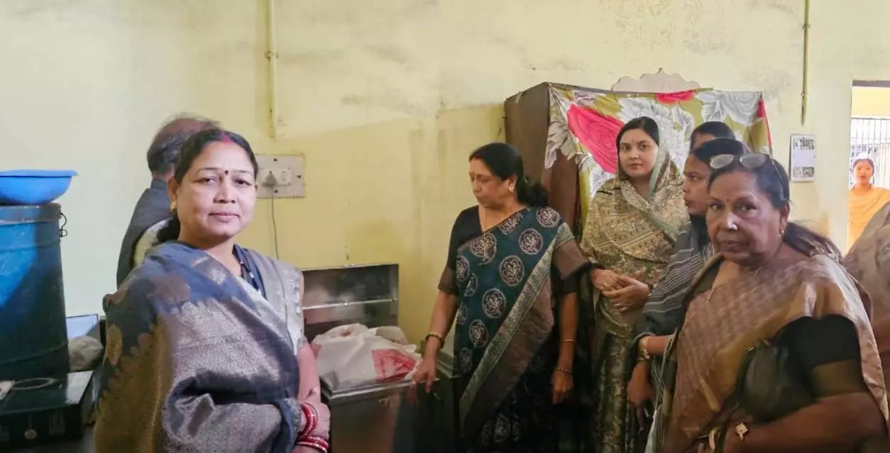 छत्तीसगढ़ महिला आयोग की सदस्य लक्ष्मी वर्मा ने सखी वन स्टॉप सेंटर का निरीक्षण छत्तीसगढ़ महिला आयोग की सदस्य लक्ष्मी वर्मा ने सखी वन स्टॉप सेंटर का निरीक्षण