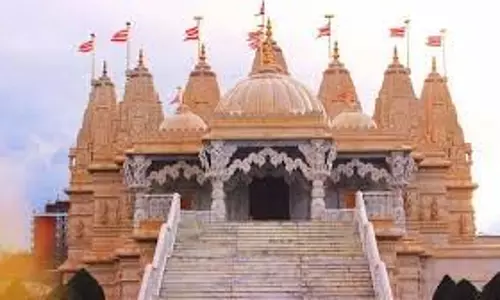 Famous Temples: नए साल पर दिल्ली के इन प्रसिद्ध मंदिरों के करें दर्शन Famous Temples: नए साल पर दिल्ली के इन प्रसिद्ध मंदिरों के करें दर्शन