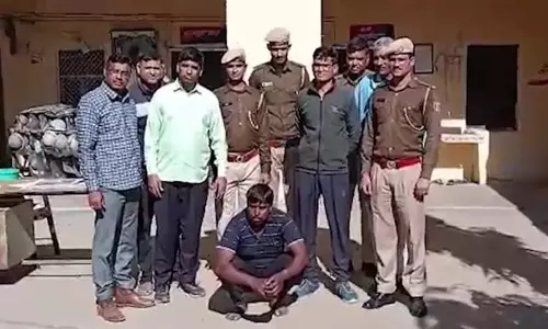 पत्नी को बुलाने पति ने अपनाया खौफनाक हथकंडा, मासूम बेटी को मार डाला पत्नी को बुलाने पति ने अपनाया खौफनाक हथकंडा, मासूम बेटी को मार डाला