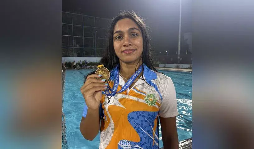 Telangana की तैराक रित्विका ने ऑल इंडिया यूनिवर्सिटी एक्वेटिक्स मीट में गोल्ड मेडल जीता
