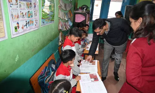 डीसी ने Chamba में सरकारी प्राइमरी स्कूलों के कामकाज की समीक्षा की डीसी ने Chamba में सरकारी प्राइमरी स्कूलों के कामकाज की समीक्षा की
