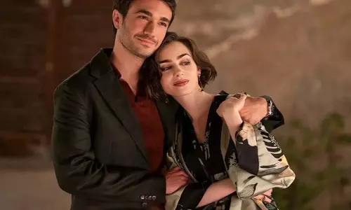 क्या एमिली इन Emily in Paris 6 आएगा? क्या एमिली इन Emily in Paris 6 आएगा?
