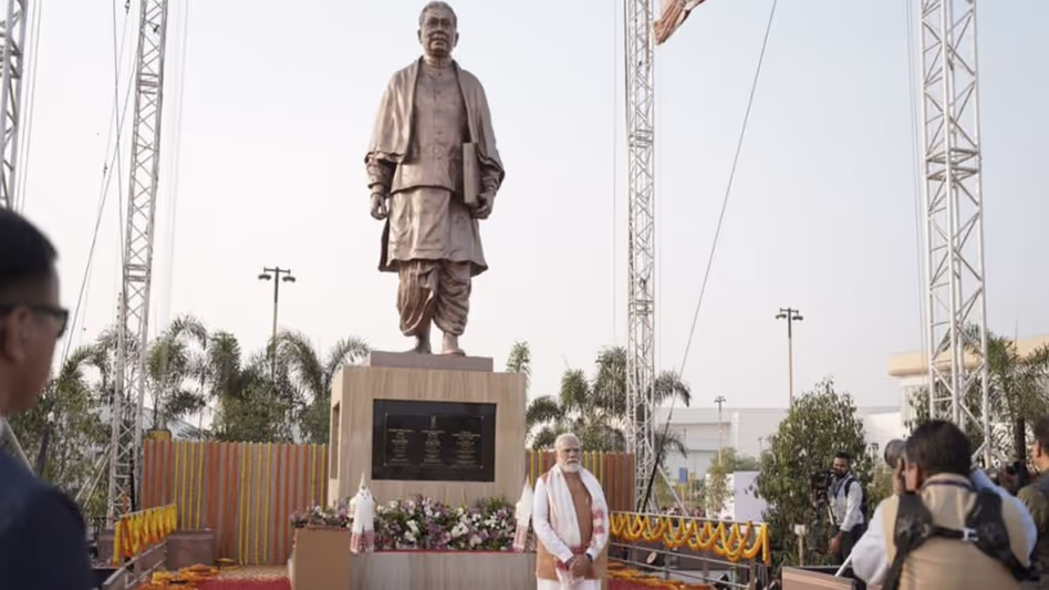 Assam : बोरदोलोई की मूर्ति के अनावरण के मौके पर हिमंत ने पीएम मोदी को राजनेता बताया
