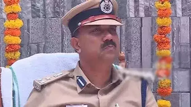 kerala: रिश्वतखोरी मामले में जेल डीआईजी विनोद कुमार पर कार्रवाई में देरी