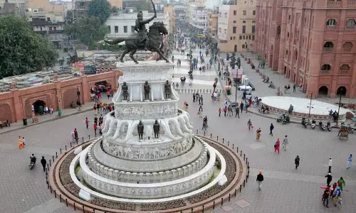 Amritsar: पवित्र शहर की अधिसूचना के बाद झटका मांस को लेकर बहस छिड़ गई