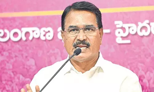 Singireddy Niranjan Reddy ने कमजोर सहकारी समितियों के लिए कांग्रेस को दोषी ठहराया
