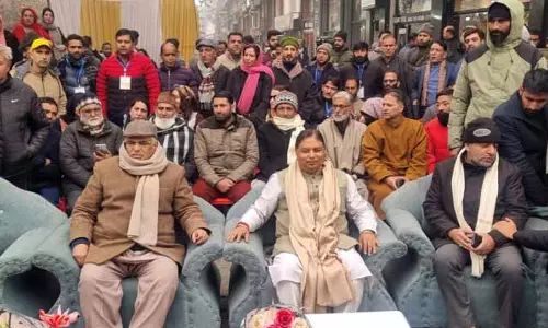 SRINAGAR: कौल ने श्रीनगर में स्वदेशी मेले का उद्घाटन किया SRINAGAR: कौल ने श्रीनगर में स्वदेशी मेले का उद्घाटन किया