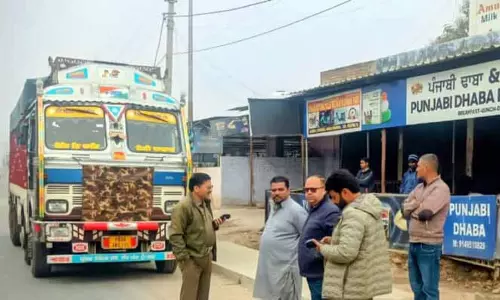 Samba में ट्रैफिक अभियान के दौरान 24 ई-चालान जारी किए गए, 3 ड्राइविंग लाइसेंस सस्पेंड किए गए Samba में ट्रैफिक अभियान के दौरान 24 ई-चालान जारी किए गए, 3 ड्राइविंग लाइसेंस सस्पेंड किए गए