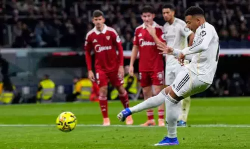 एम्बाप्पे ने Ronaldo का 1 साल का गोल रिकॉर्ड बराबर किया एम्बाप्पे ने Ronaldo का 1 साल का गोल रिकॉर्ड बराबर किया