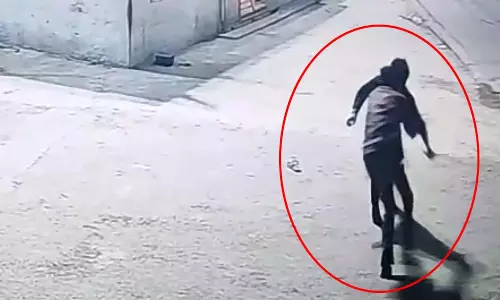 रायपुर में फिर चाकूबाजी: चंगोराभाठा का LIVE वीडियो...9 बार चाकू से वार