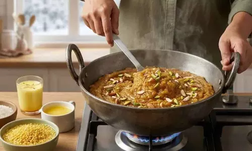 घर पर मूंग दाल Halwa बनाने का खास तरीका घर पर मूंग दाल Halwa बनाने का खास तरीका