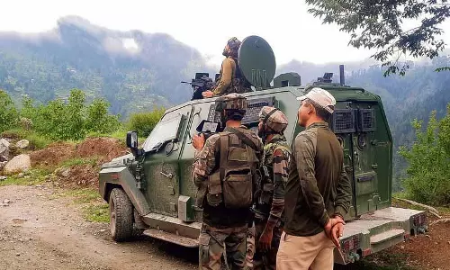 Udhampur में आतंकियों के घर से खाना ले जाने के बाद तलाशी अभियान जारी