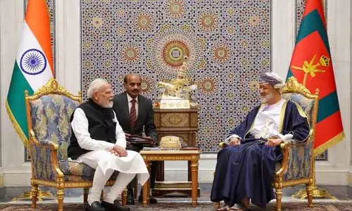 भारत-Oman के बीच ऐतिहासिक ट्रेड डील: 98% भारतीय सामान पर अब नहीं लगेगा टैक्स भारत-Oman के बीच ऐतिहासिक ट्रेड डील: 98% भारतीय सामान पर अब नहीं लगेगा टैक्स