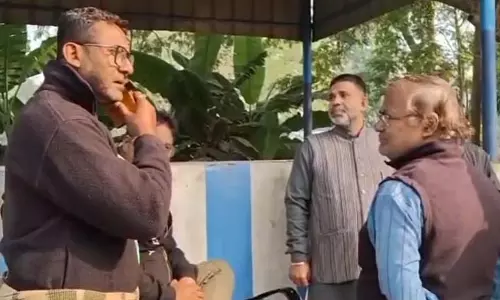 बिल्ली को लेकर Landlord से हुए झगड़े के बाद मकान मालिक की सीढ़ियों से गिरकर मौत