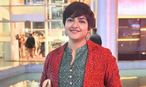 Singer लगनजिता को स्टेज पर परेशान करने का आरोप लगा Singer लगनजिता को स्टेज पर परेशान करने का आरोप लगा