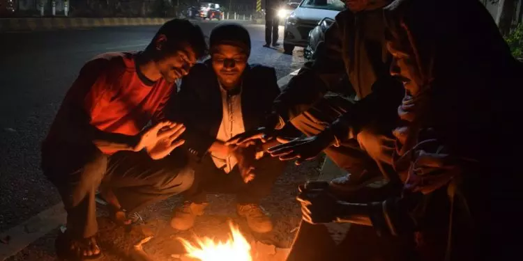 Odisha में शीतलहर का प्रकोप, जी उदयगिरि में पारा गिरकर 4.6 डिग्री सेल्सियस पर पहुंचा Odisha में शीतलहर का प्रकोप, जी उदयगिरि में पारा गिरकर 4.6 डिग्री सेल्सियस पर पहुंचा