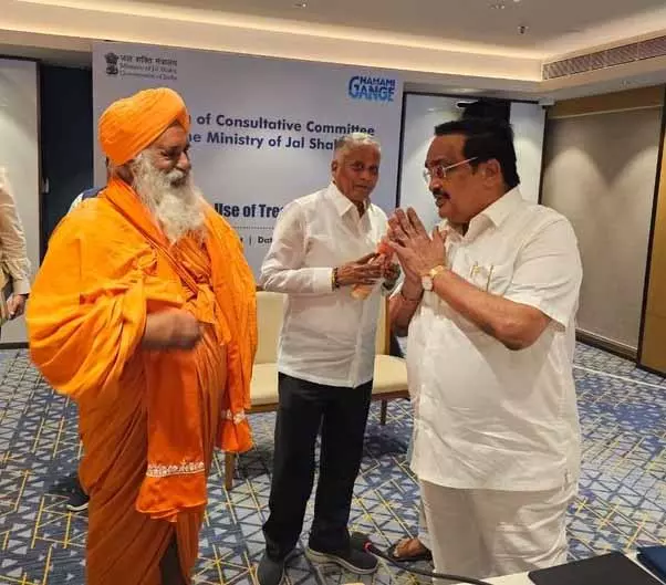 हरिके पत्तन में गाद हटाने में देरी से भविष्य में बाढ़ आ सकती है: Seechewal हरिके पत्तन में गाद हटाने में देरी से भविष्य में बाढ़ आ सकती है: Seechewal