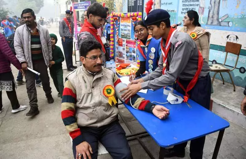 Ludhiana: सरकारी स्कूलों में माता-पिता मानसिक स्वास्थ्य पर बातचीत में हिस्सा ले रहे हैं Ludhiana: सरकारी स्कूलों में माता-पिता मानसिक स्वास्थ्य पर बातचीत में हिस्सा ले रहे हैं