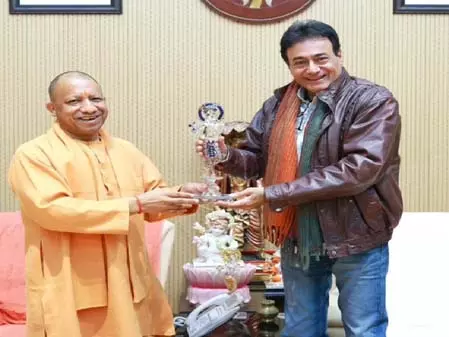 महाभारत के भगवान कृष्ण ने की सीएम योगी आदित्यनाथ से मुलाकात महाभारत के भगवान कृष्ण ने की सीएम योगी आदित्यनाथ से मुलाकात