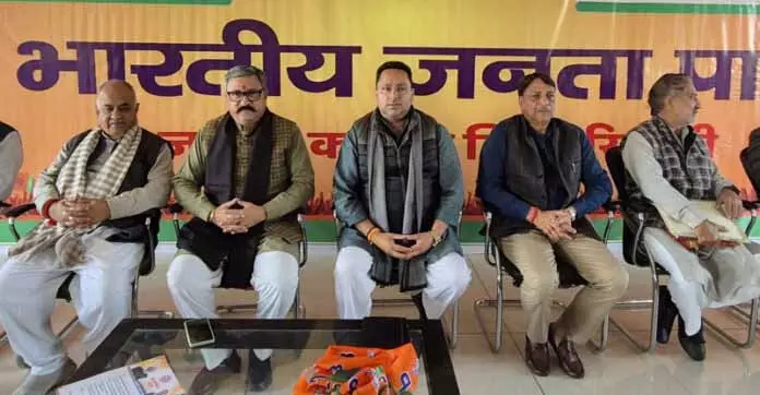 ज़ोरावर ने SIR पर झूठे नैरेटिव के लिए कांग्रेस की आलोचना की ज़ोरावर ने SIR पर झूठे नैरेटिव के लिए कांग्रेस की आलोचना की