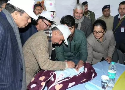 हिमाचल के CM ने 6 लाख बच्चों को पोलियो ड्रॉप पिलाने का अभियान शुरू किया हिमाचल के CM ने 6 लाख बच्चों को पोलियो ड्रॉप पिलाने का अभियान शुरू किया