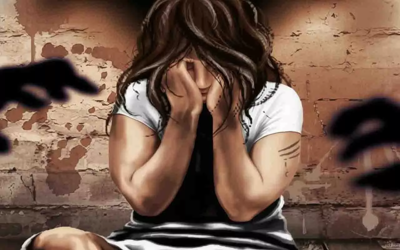 Bhubaneswar: नौकरी का झांसा देकर नाबालिग से रेप का आरोप Bhubaneswar: नौकरी का झांसा देकर नाबालिग से रेप का आरोप