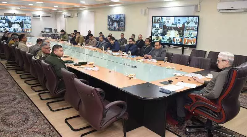 Omar ने सर्दियों की तैयारियों की समीक्षा करते हुए सड़कों, बिजली और पानी को टॉप प्राथमिकता बताया Omar ने सर्दियों की तैयारियों की समीक्षा करते हुए सड़कों, बिजली और पानी को टॉप प्राथमिकता बताया