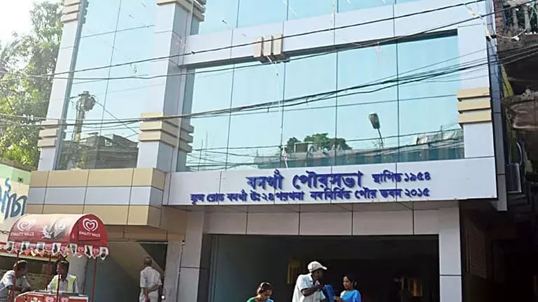 Bangaon नगर पालिका रविवार को भी खुली रहेगी, नए चेयरमैन ने घोषणा की Bangaon नगर पालिका रविवार को भी खुली रहेगी, नए चेयरमैन ने घोषणा की