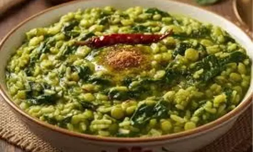 Palak Millet Khichdi : पालक का ये हेल्दी कॉम्बिनेशन, सिंपल नहीं ये है स्मार्ट खिचड़ी Palak Millet Khichdi : पालक का ये हेल्दी कॉम्बिनेशन, सिंपल नहीं ये है स्मार्ट खिचड़ी