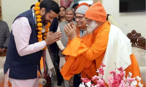 सीएम सैनी ने Kurukshetra की लाडवा अनाज मंडी का दौरा किया