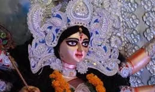 Masik Durgashtami 2025: कब मनाई जाएगी साल की अंतिम मासिक दुर्गाष्टमी, जानें डेट, शुभ मुहूर्त और पूजा विधि Masik Durgashtami 2025: कब मनाई जाएगी साल की अंतिम मासिक दुर्गाष्टमी, जानें डेट, शुभ मुहूर्त और पूजा विधि