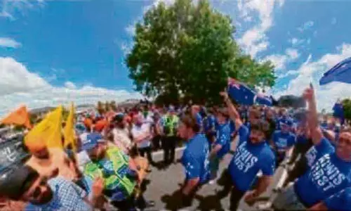 Auckland में प्रदर्शनकारियों द्वारा सिख धार्मिक जुलूस को रोके जाने पर गुस्सा